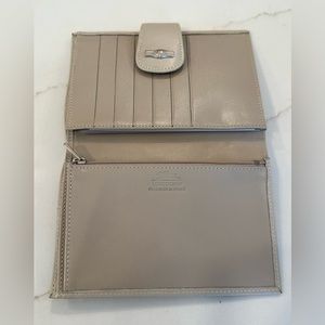 Longchamp Paris Cream Leather Wallet